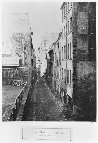 Rue Saint-Nicolas-du-Chardonnet, de la rue Traversine, Paris, 1858-78 - Charles Marville